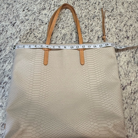 Consuela Cream Tote Bag with accessories.  Gently used. See pics for flaws. - Picture 12 of 16